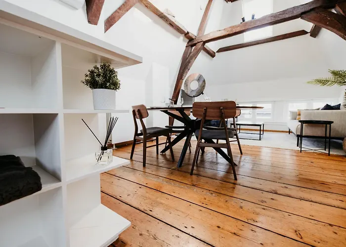 Gorgeous Duplex Apartment In Old City Centre