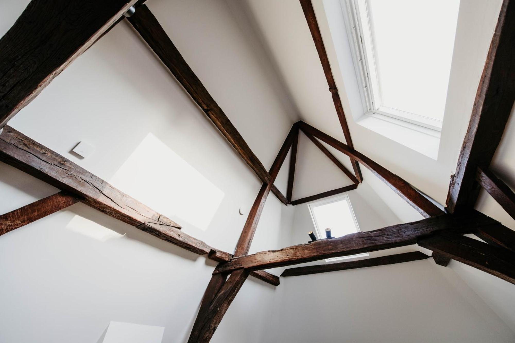 Gorgeous Duplex In Old Centre Apartment